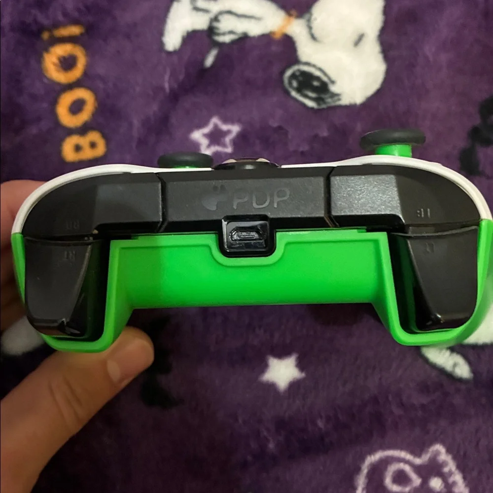 WORKING Xbox One Console With Wired Controller and ALL CABLES